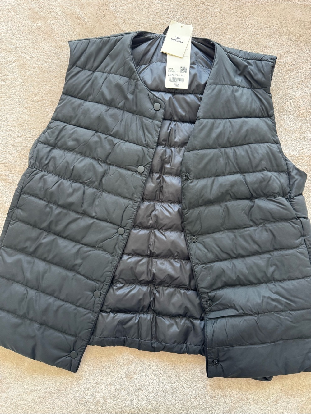 Uniqlo Black Quilted Down-Style Vest